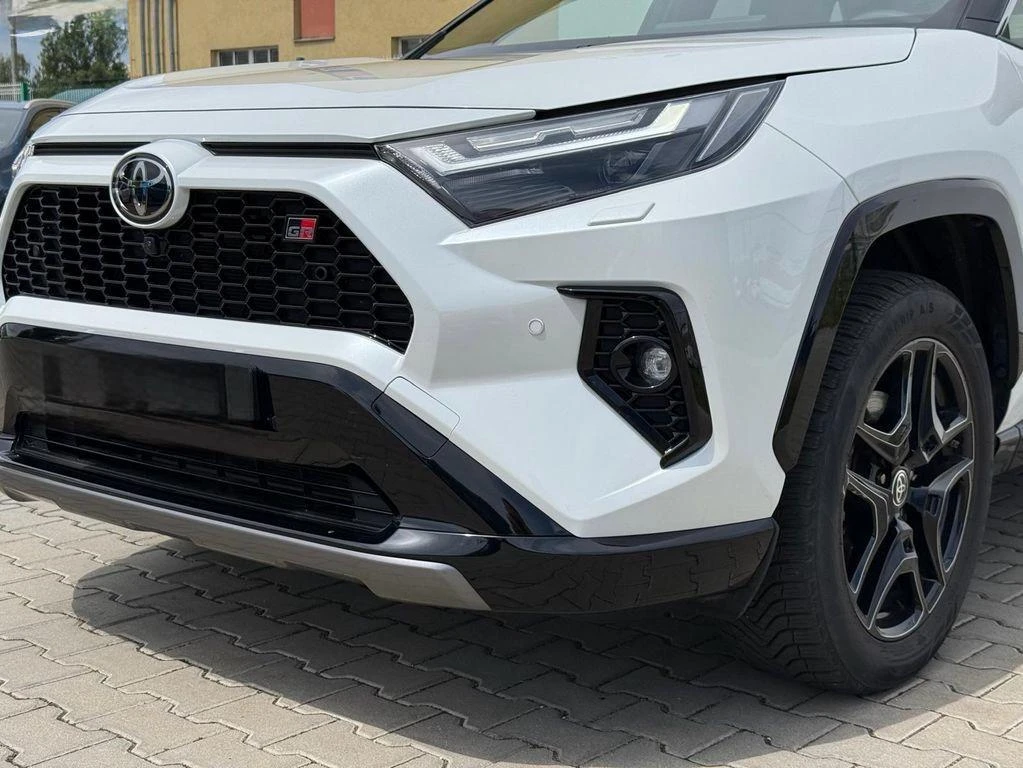 Toyota Rav4 2.5 HEV GR SPORT 4x4 360º НАЛИЧНА в Гаранция 