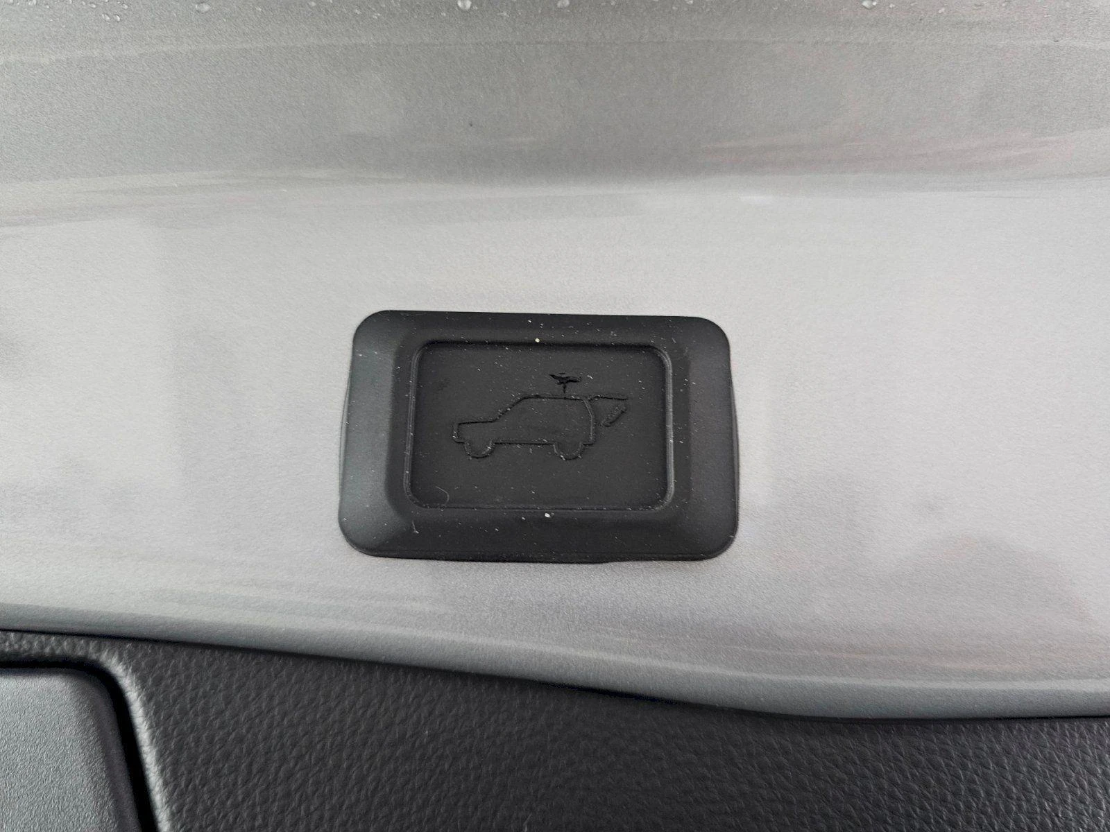 Toyota Rav4 2.5 HEV GR SPORT 4x4 360º НАЛИЧНА в Гаранция , снимка 16 - Автомобили и джипове - 54170240