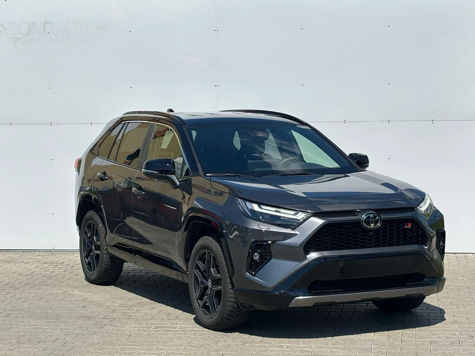 Toyota Rav4 2.5 HEV GR SPORT 4x4 360º НАЛИЧНА в Гаранция , снимка 4 - Автомобили и джипове - 54713395