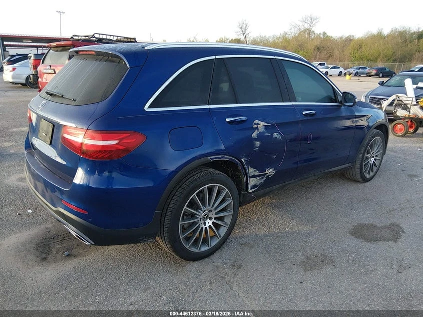 Mercedes-Benz GLC 300 2.0l, снимка 4 - Автомобили и джипове - 54128946