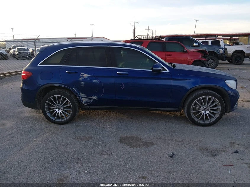 Mercedes-Benz GLC 300 2.0l, снимка 13 - Автомобили и джипове - 54128946