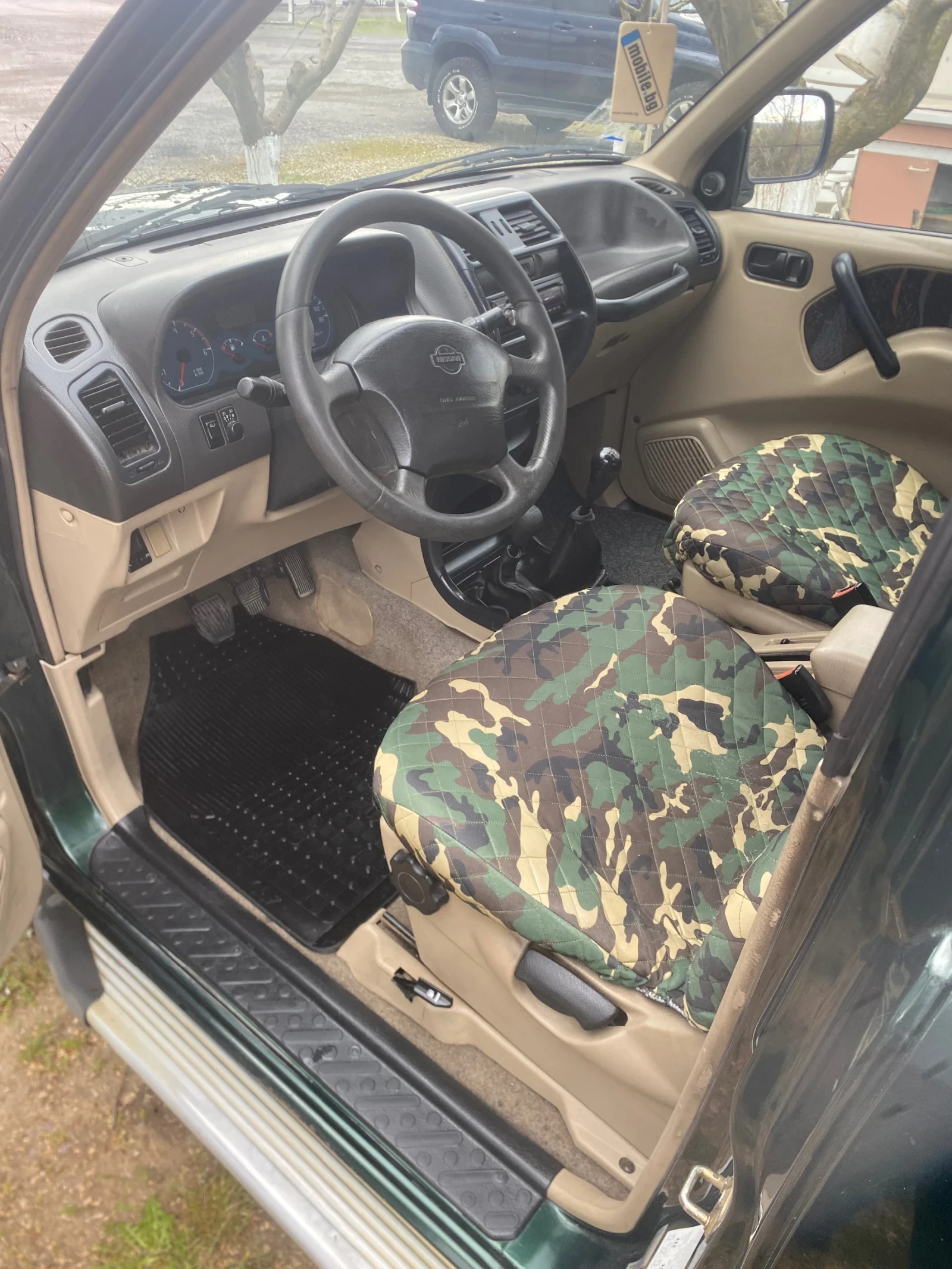 Nissan Terrano II, снимка 5 - Автомобили и джипове - 54191500