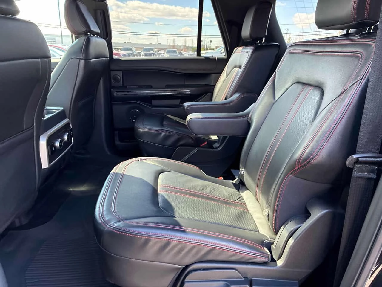 Ford Expedition * Limited Max* PANO* KEYLESS* ПОДГРЕВ* , снимка 12 - Автомобили и джипове - 54330244