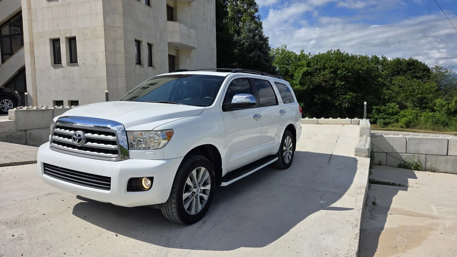 Toyota Sequoia Limited