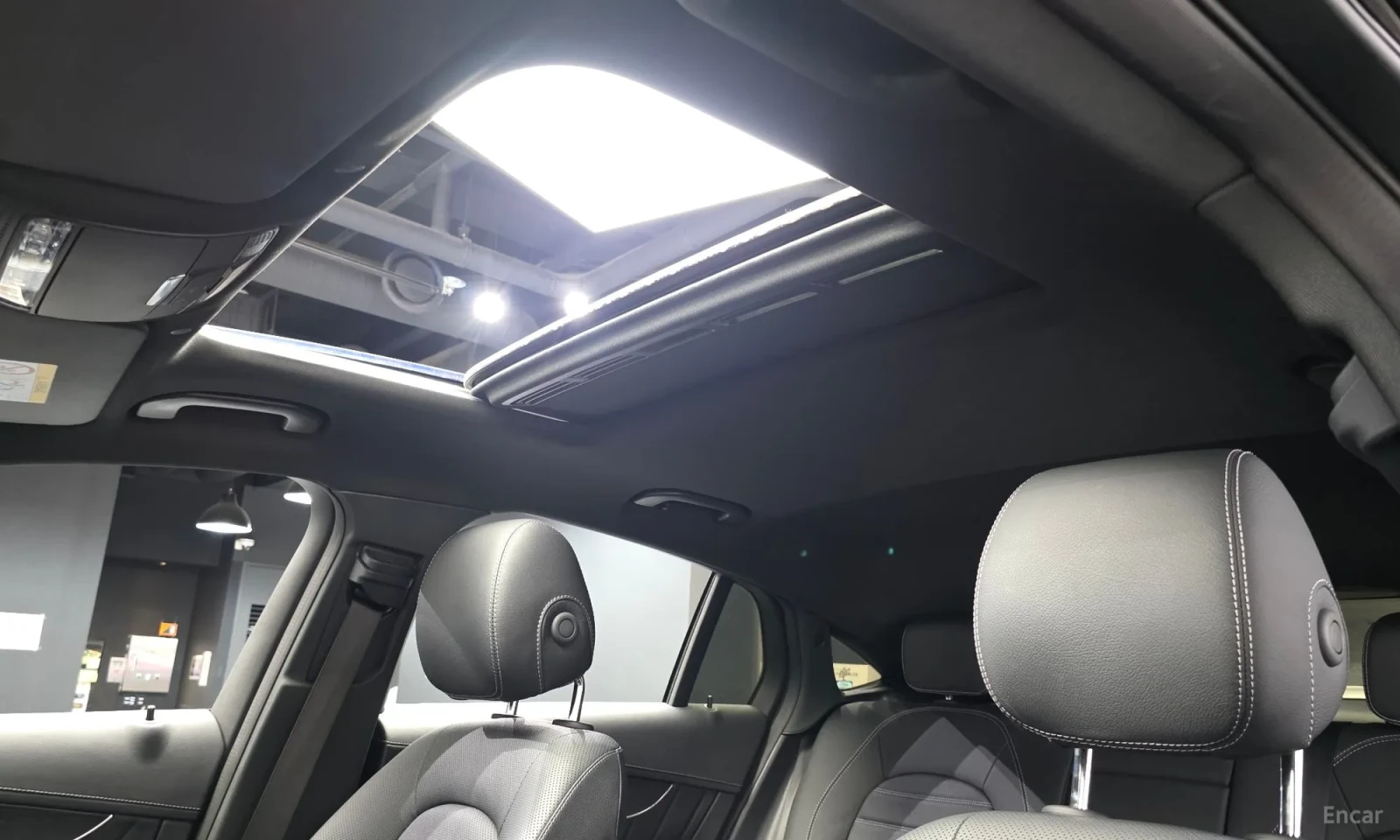 Mercedes-Benz GLC 300 FULL* OBDUX* PODGREV* 60000KM!!!, снимка 17 - Автомобили и джипове - 55175371