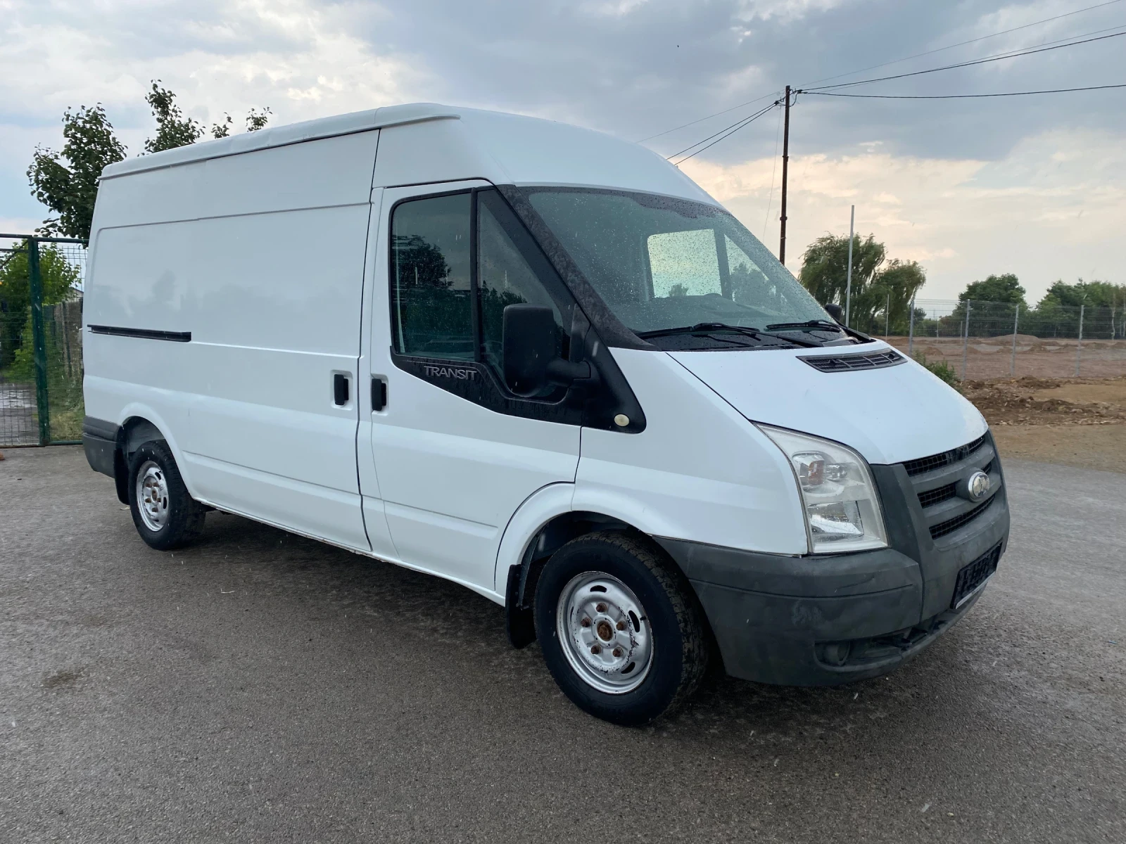 Ford Transit 300T115 - изображение 3