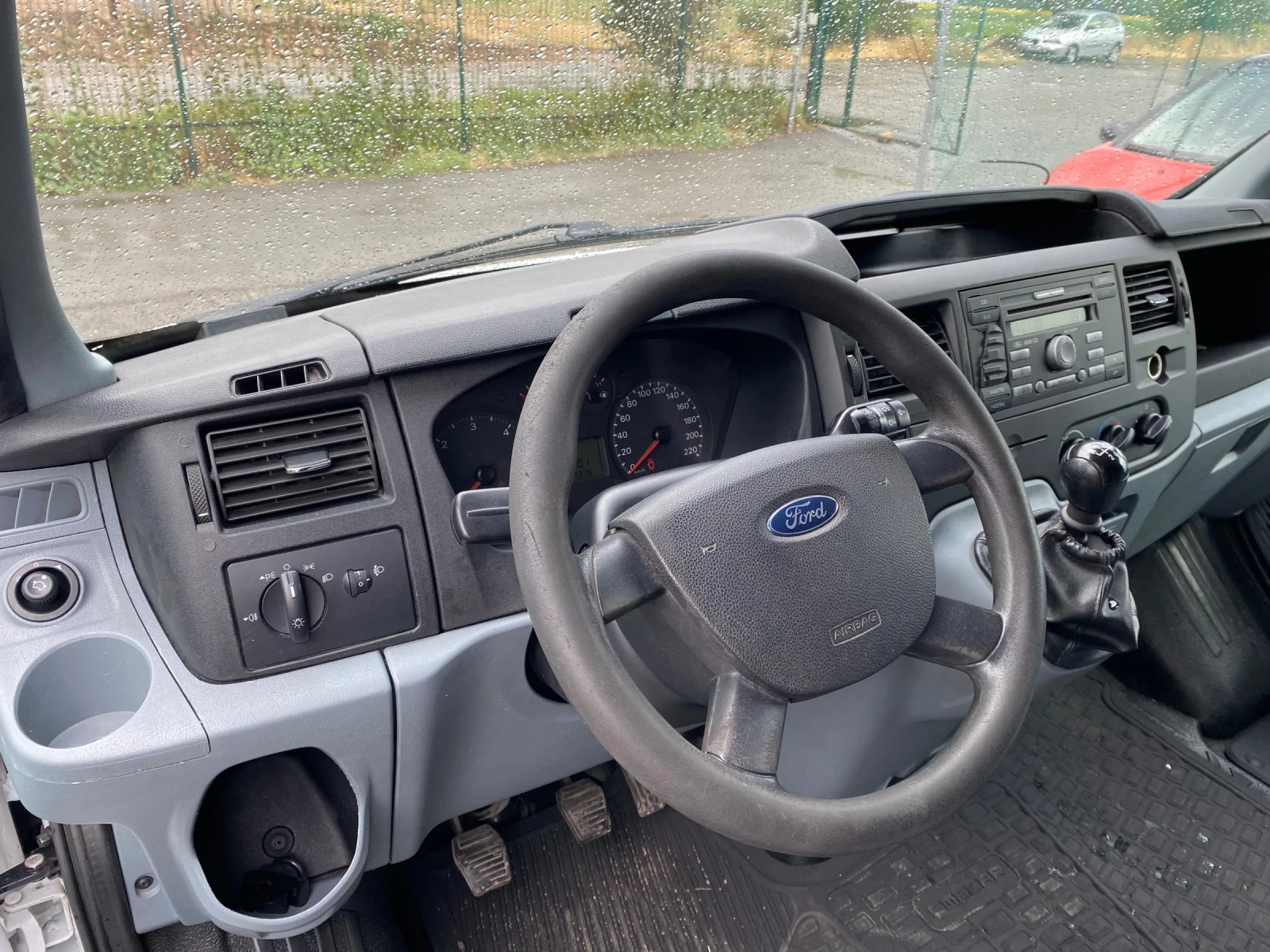 Ford Transit 300T115 - изображение 7