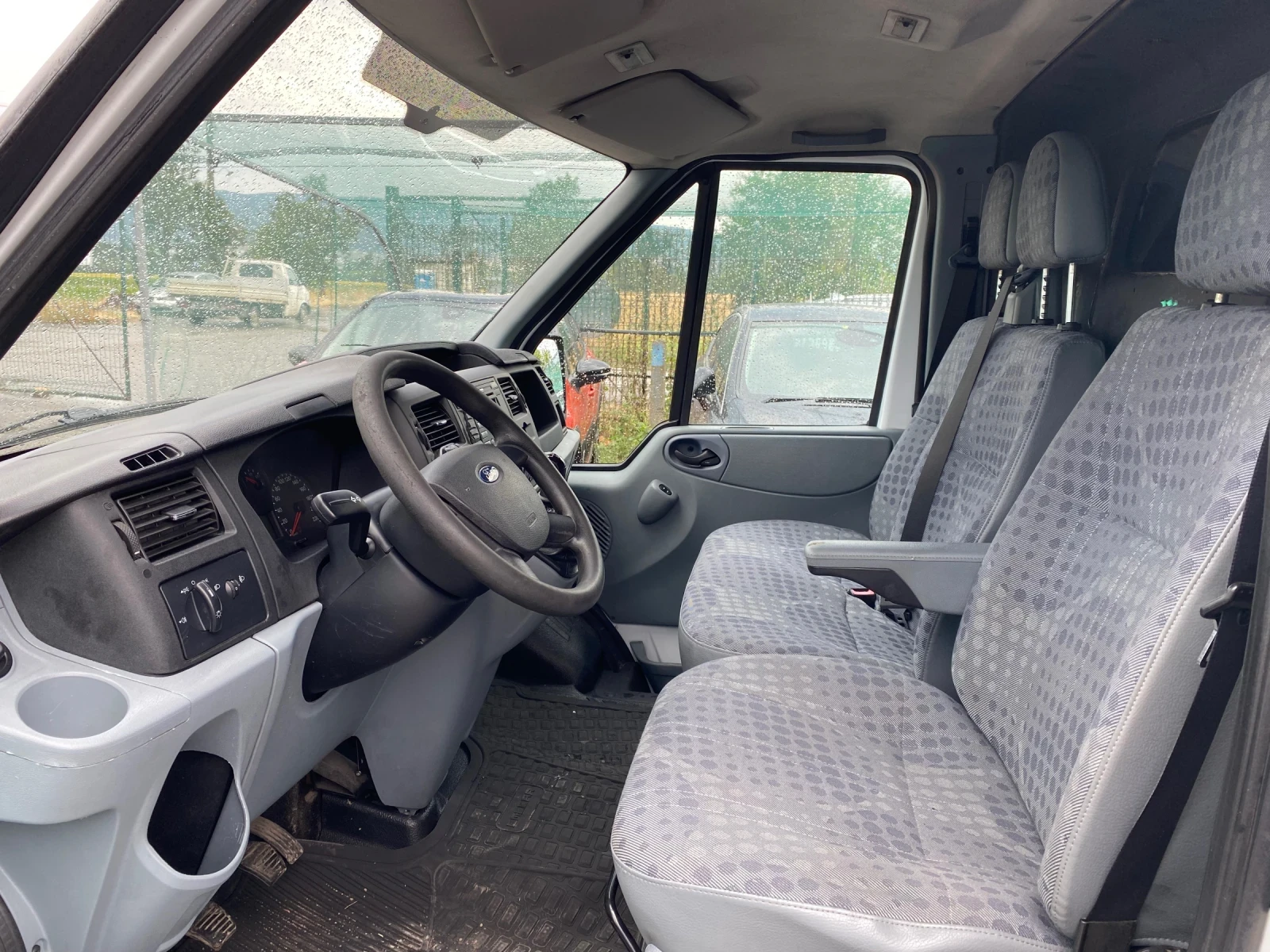 Ford Transit 300T115 - изображение 10