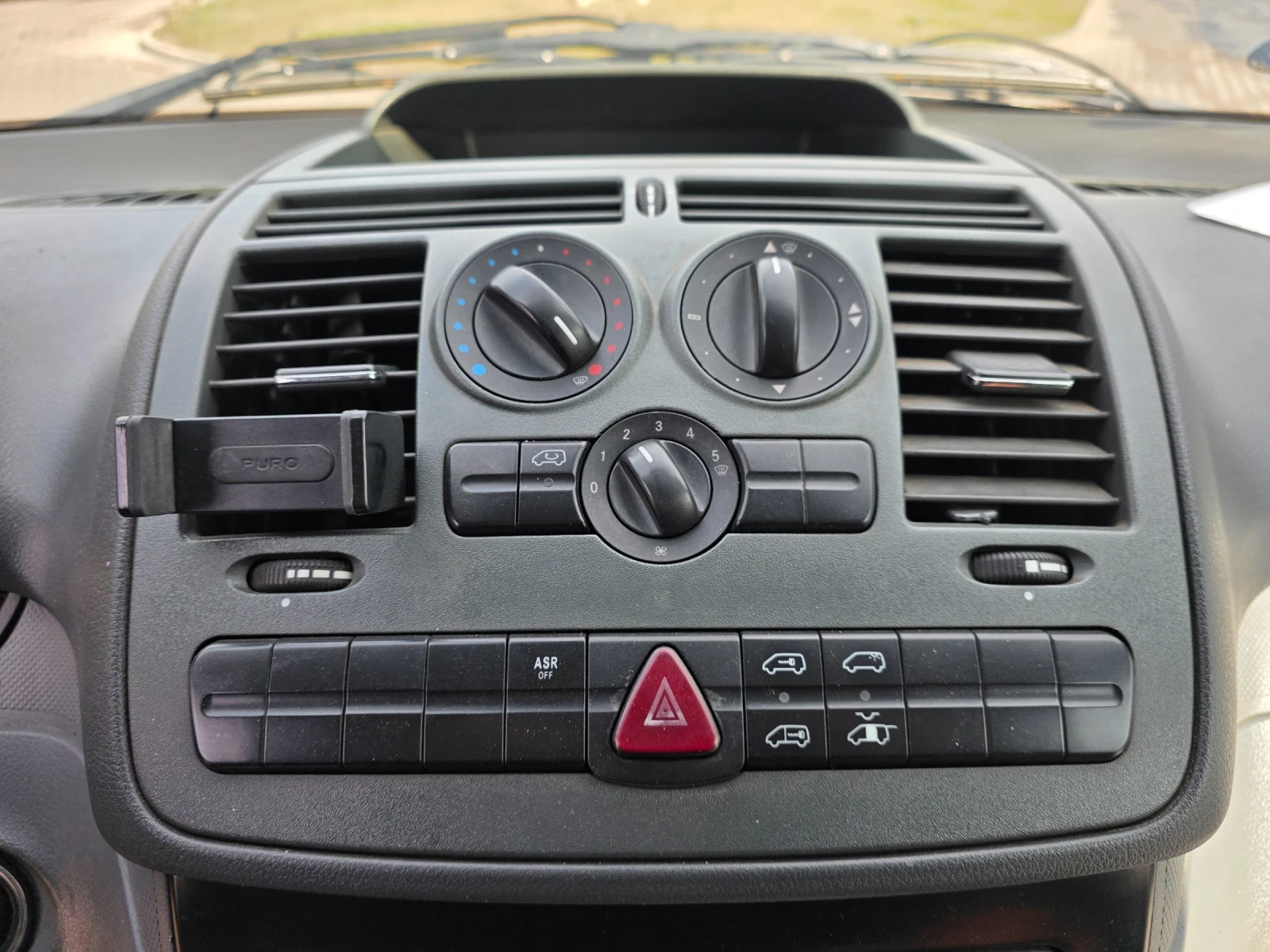 Mercedes-Benz Vito 2.2 CDi Италия, снимка 9 - Бусове и автобуси - 54181925