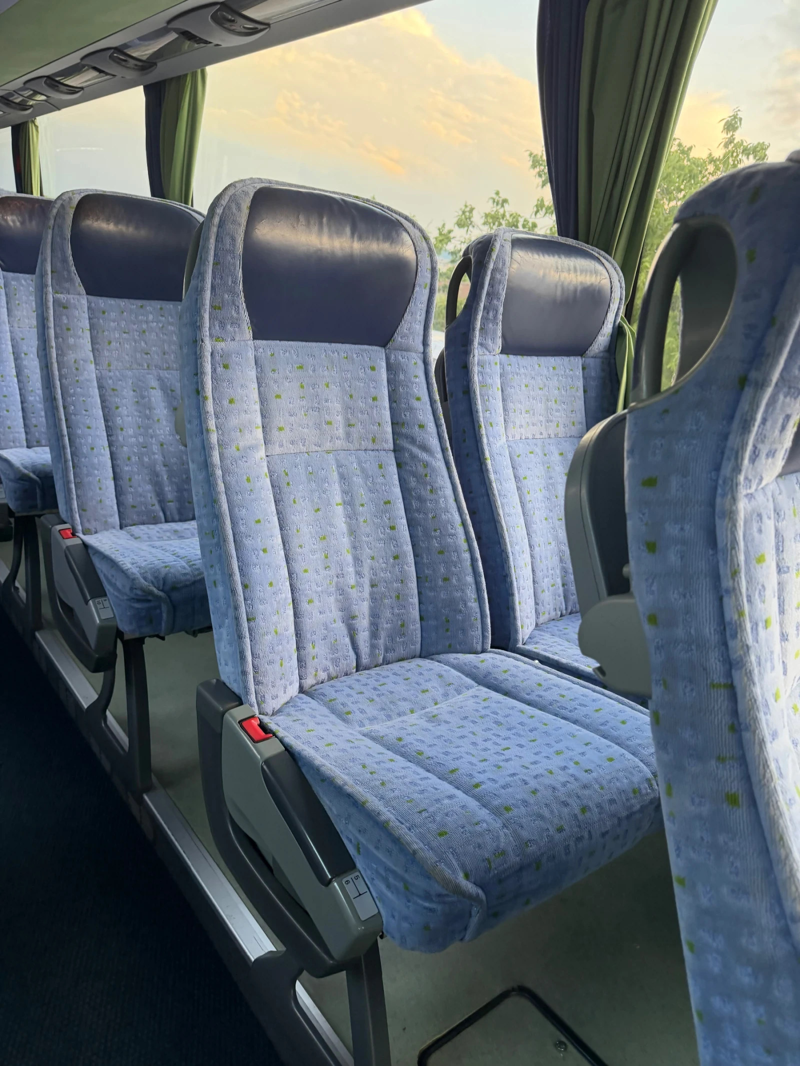 Setra S 415 GTHD E4 ръчка, снимка 6 - Бусове и автобуси - 55426155