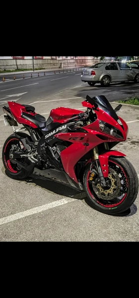 Yamaha YZF-R1 | Mobile.bg    2