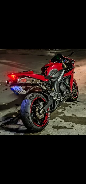  Yamaha YZF-R1