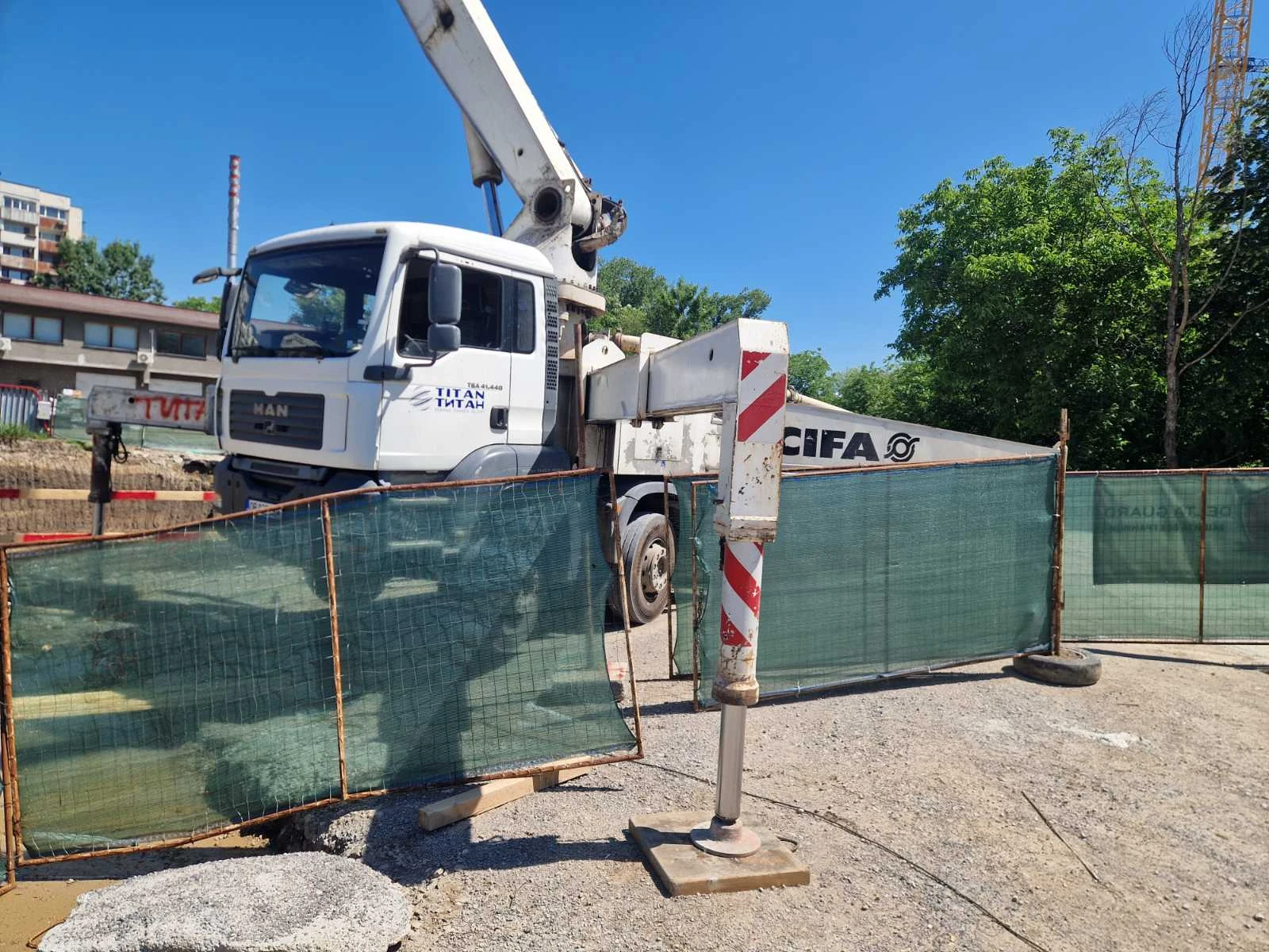 Бетон помпа Друга марка Cifa K 41 на шаси MAN TGA 41.440, снимка 12 - Индустриална техника - 54915214