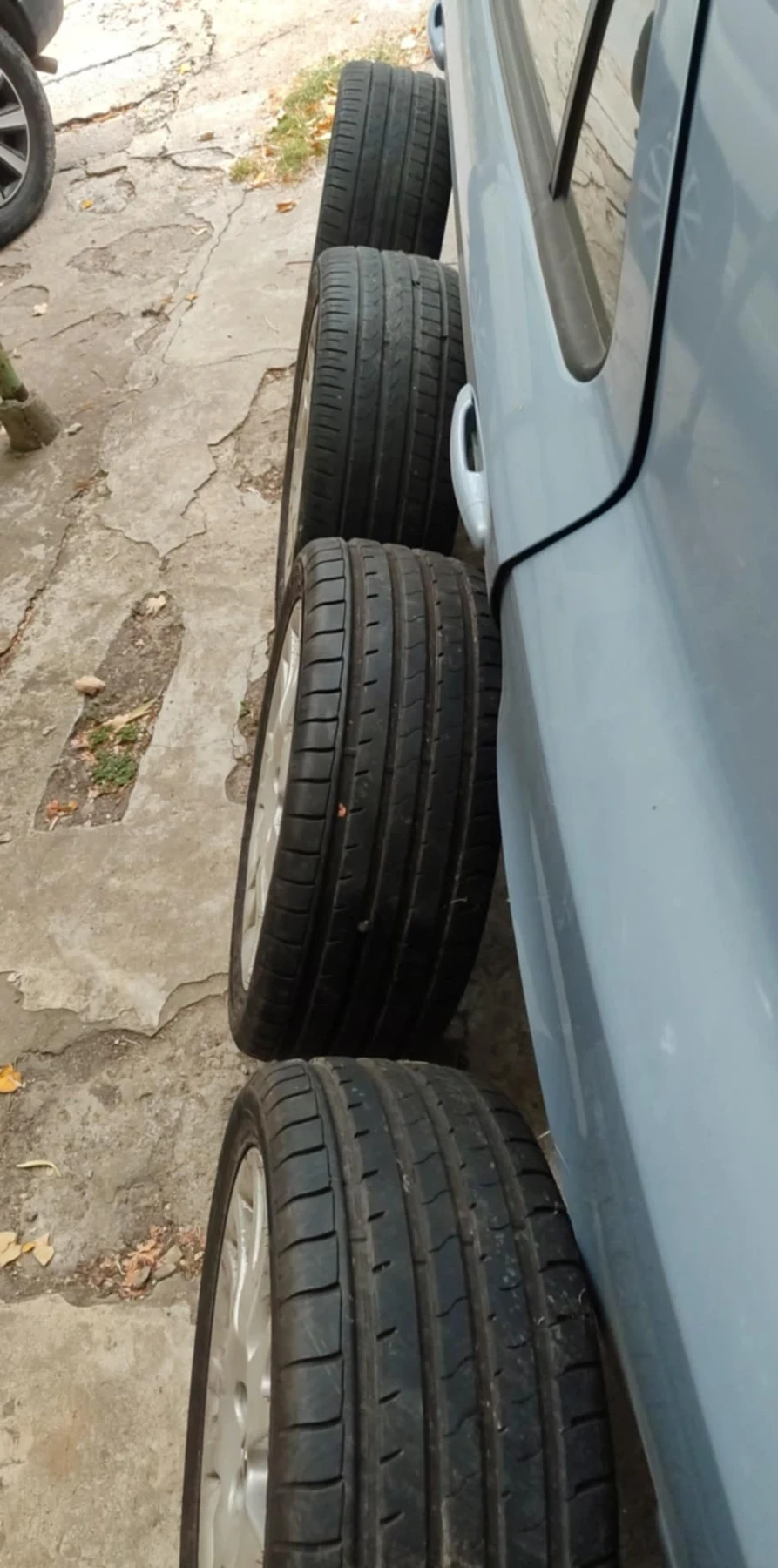 ���� � ������ 225/45R17 | Mobile.bg � ����������� 2