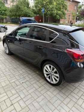 Обява за продажба на Opel Astra Cosmo 2.0 Diesel Уникална!!! ~11 499 лв. - изображение 2