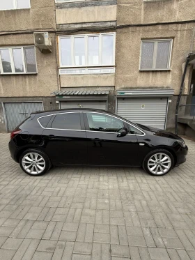Обява за продажба на Opel Astra Cosmo 2.0 Diesel Уникална!!! ~11 499 лв. - изображение 1