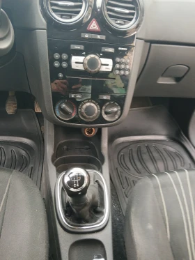 Opel Corsa 1000кубика - 3000 € / 5867.49 лв. - 68337405 8