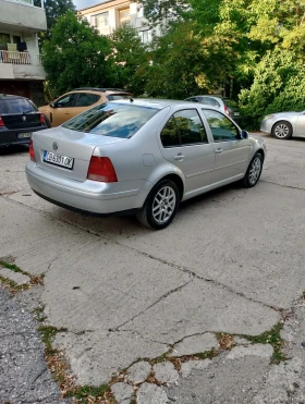 VW Bora 1.6  - 1750 € / 3422.70 лв. - 75706946 2
