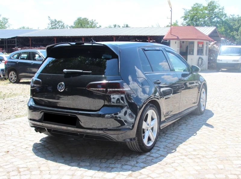 VW Golf R-LINE DSG С РЕГИСТРАЦИЯ , снимка 5 - Автомобили и джипове - 47450379