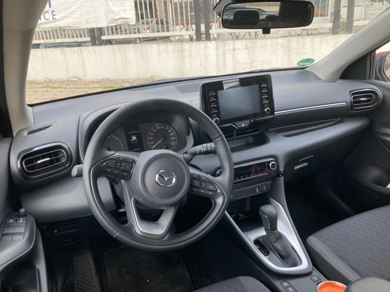 Mazda 2 1.5 Hybrid, снимка 6 - Автомобили и джипове - 48476019