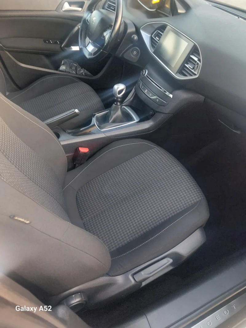 Peugeot 308 1.6HDI, снимка 8 - Автомобили и джипове - 48765613