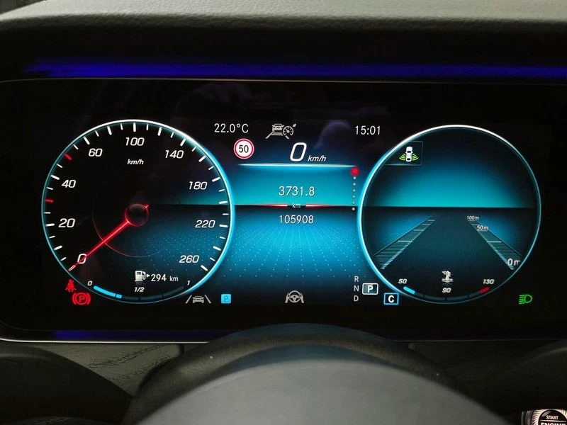 Mercedes-Benz E 220 E220d 4MATIC AMG Line| 143к.с.| ВКЛ.ТЕХНОТЕСТ, снимка 8 - Автомобили и джипове - 55718572