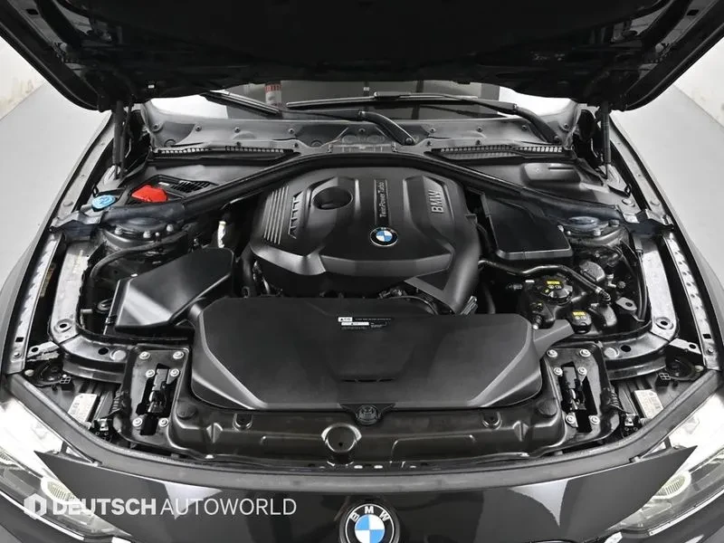 BMW 330 I M Sports Shadow, снимка 12 - Автомобили и джипове - 56098808