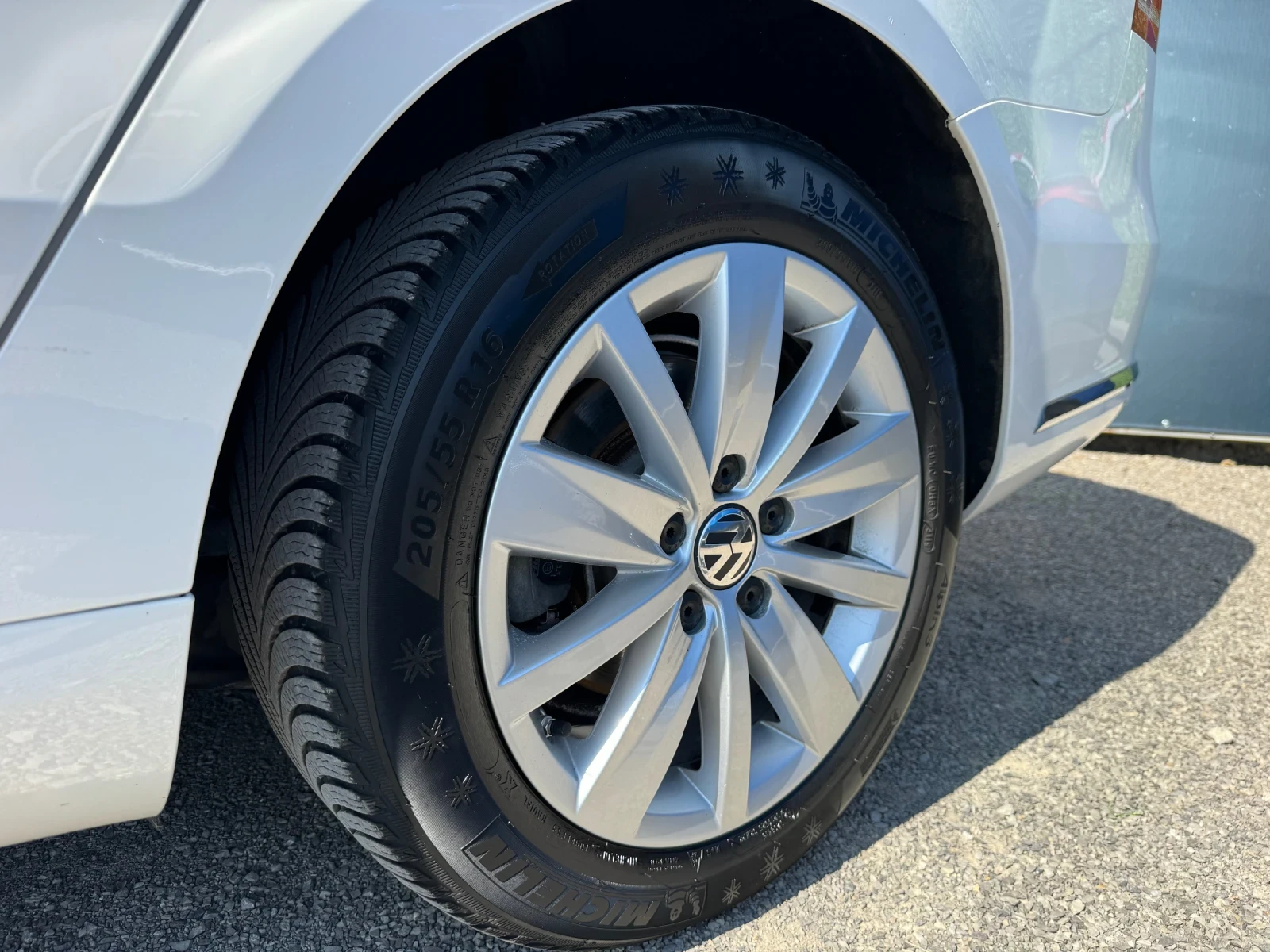 VW Passat 2.0TDI СОБСТВЕН ЛИЗИНГ* БАРТЕР - изображение 6