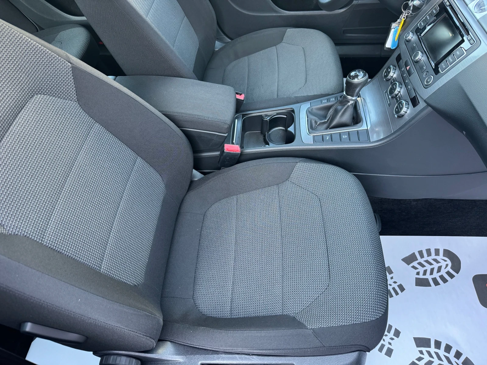 VW Passat 2.0TDI СОБСТВЕН ЛИЗИНГ* БАРТЕР - изображение 10