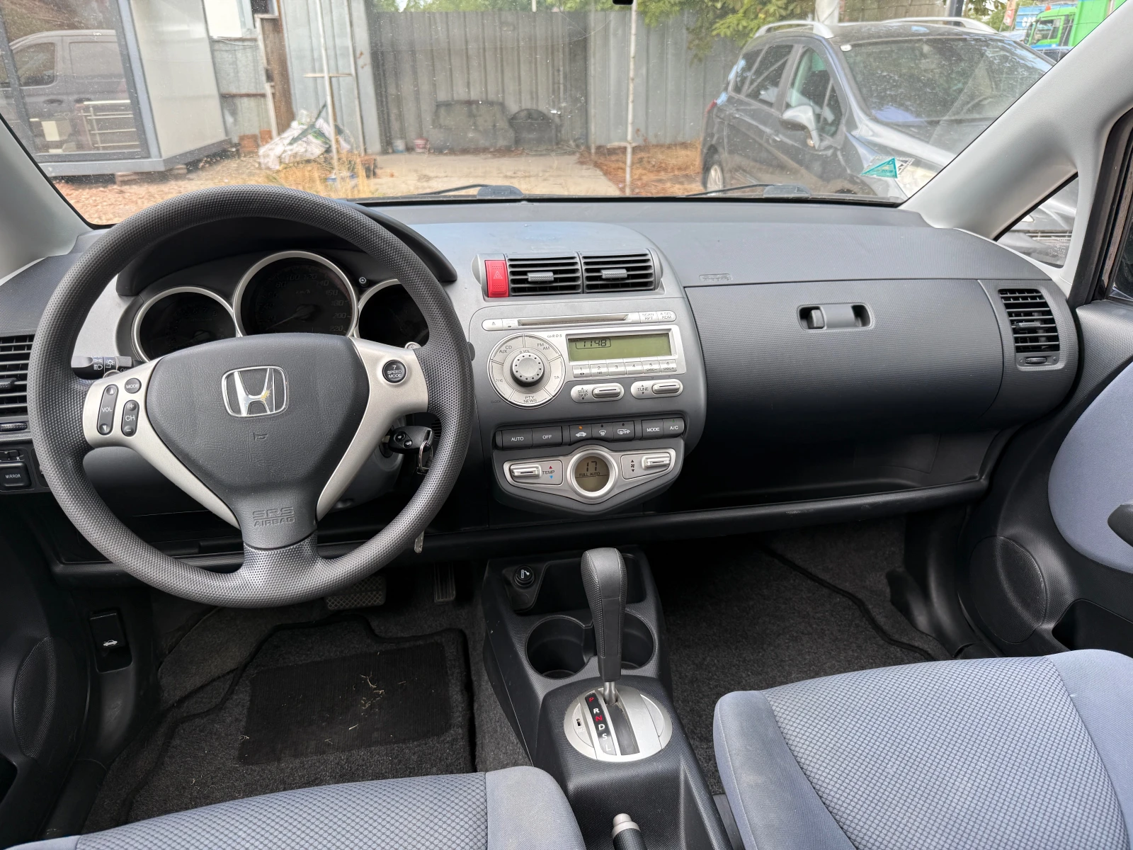 Honda Jazz 1, 4i LS CVT - изображение 5