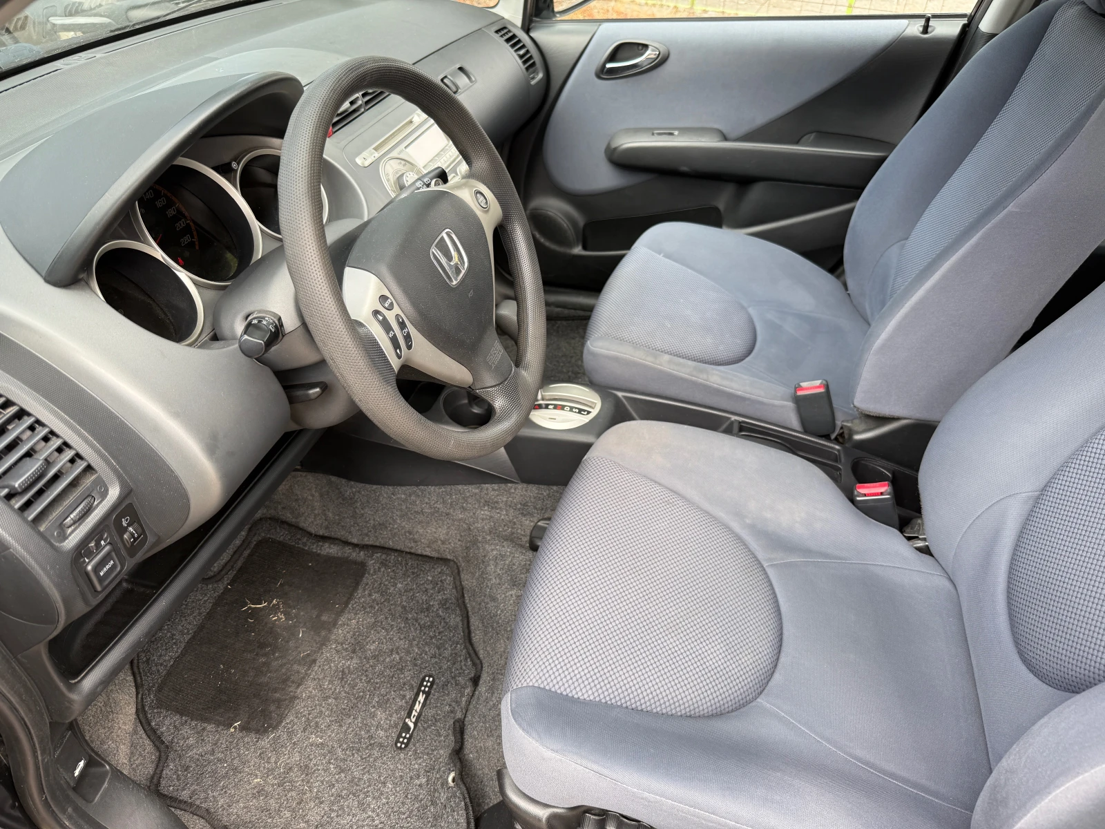 Honda Jazz 1, 4i LS CVT - изображение 6