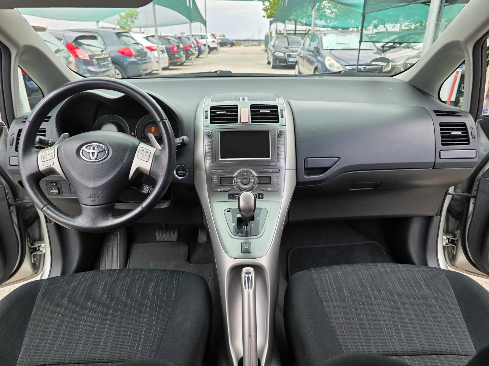 Toyota Auris 1.6 VVTI    KeyLessGO | Mobile.bg   11