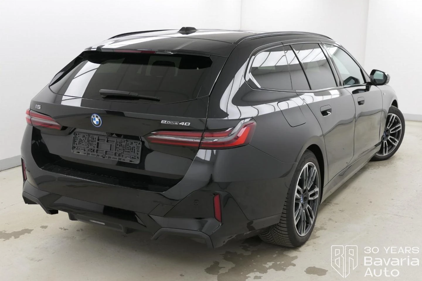 BMW i5 eDrive40 Touring M Sport Paket Automatic | Mobile.bg   3
