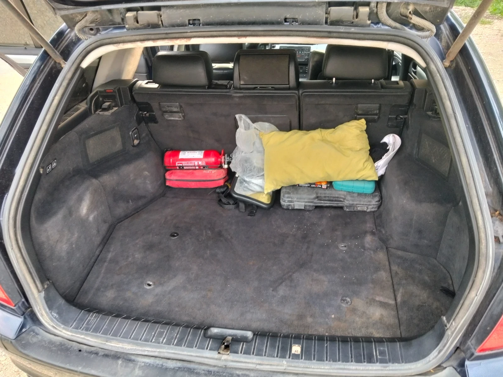 BMW 325 Xi, снимка 11 - Автомобили и джипове - 55673356