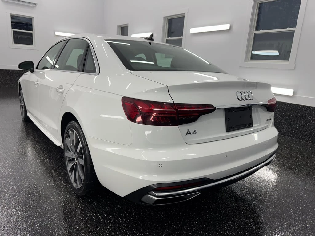 Audi A4 * Komfort * CARFAX* ДИСТРОНИК * ПОДГРЕВИ - изображение 2