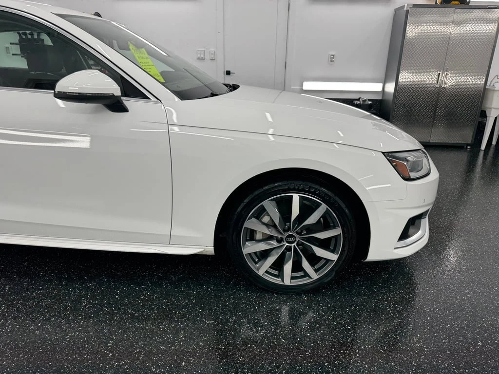 Audi A4 * Komfort * CARFAX* ДИСТРОНИК * ПОДГРЕВИ - изображение 6