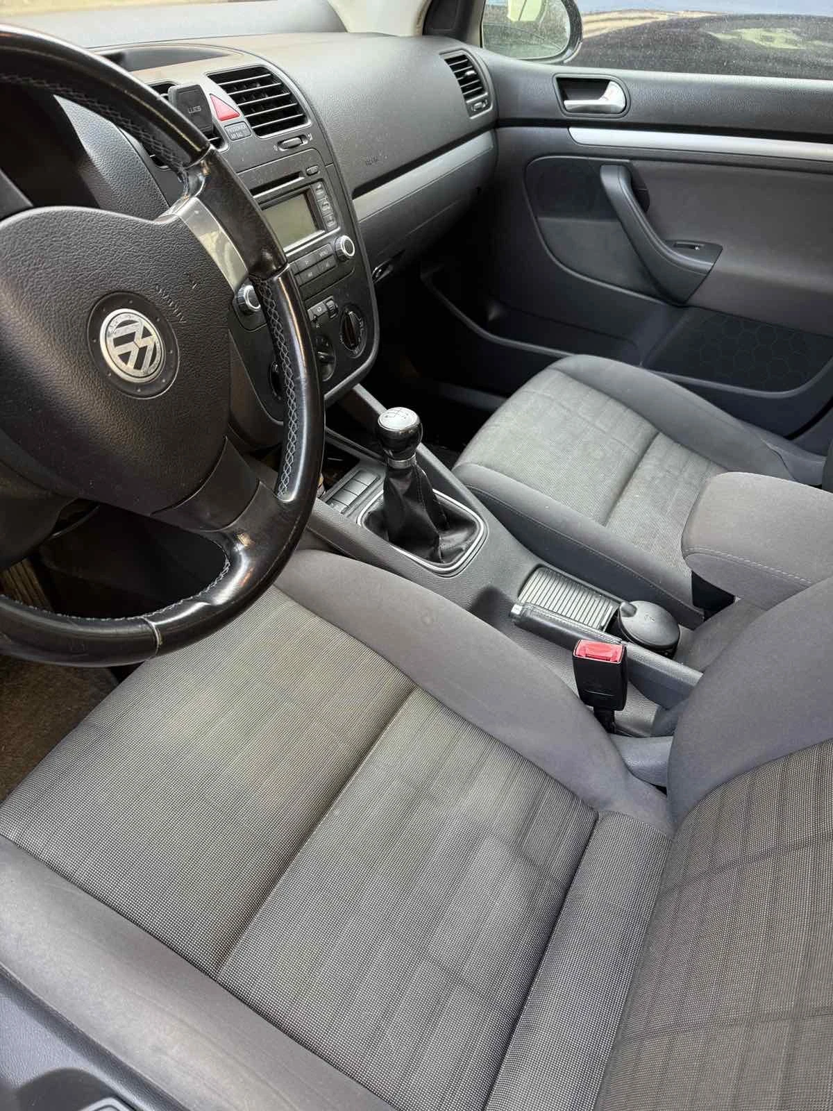 VW Golf, снимка 5 - Автомобили и джипове - 53786368