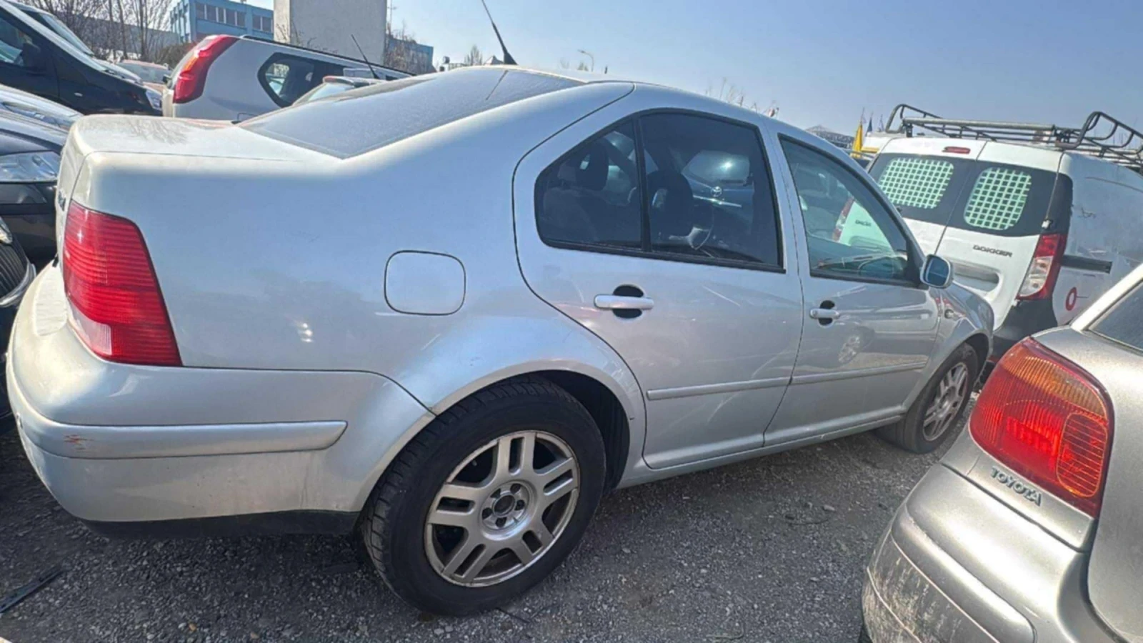 VW Bora 1.9 тди  автомат , снимка 5 - Автомобили и джипове - 53831520