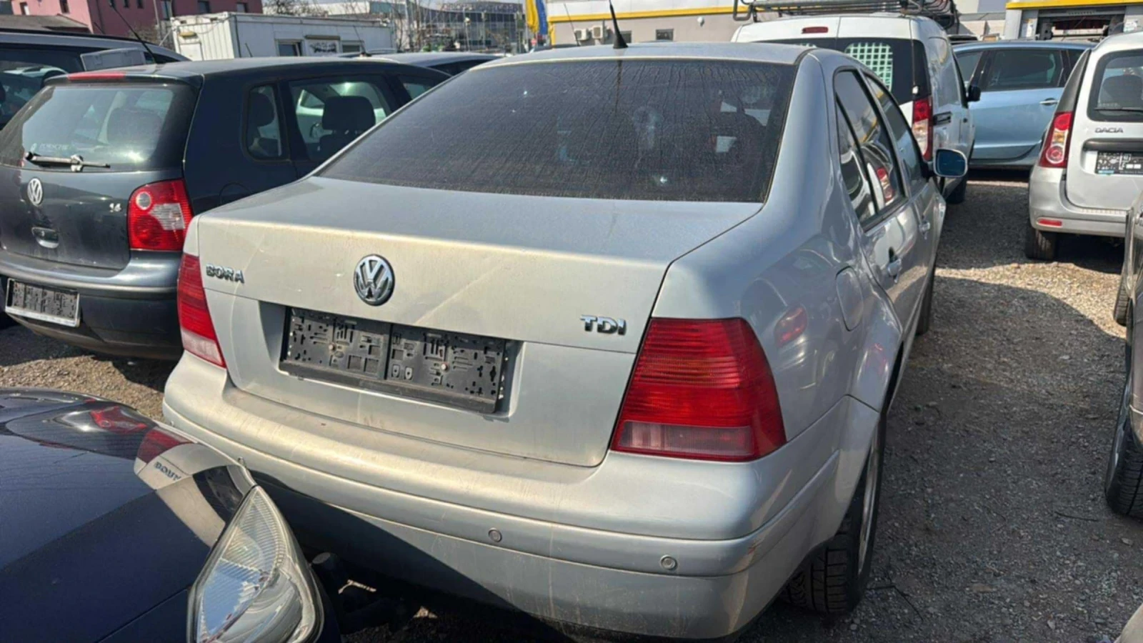 VW Bora 1.9 тди  автомат , снимка 3 - Автомобили и джипове - 53831520