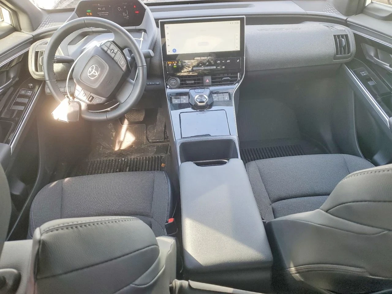 Toyota bZ4X XLE | НАЛИЧНИ ЧАСТИ | , снимка 8 - Автомобили и джипове - 53928827