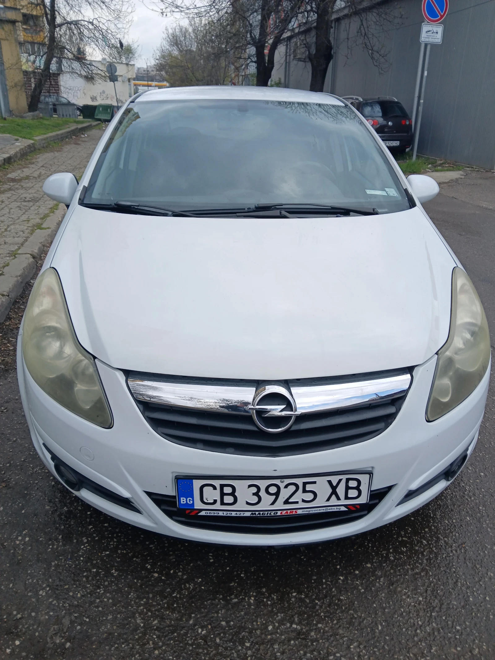 Opel Corsa 1000кубика
