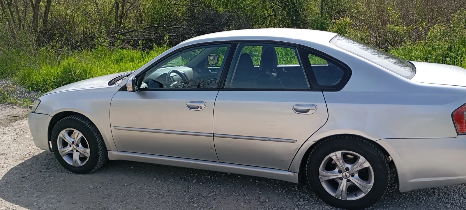 Subaru Legacy 2.0, снимка 2 - Автомобили и джипове - 54229407