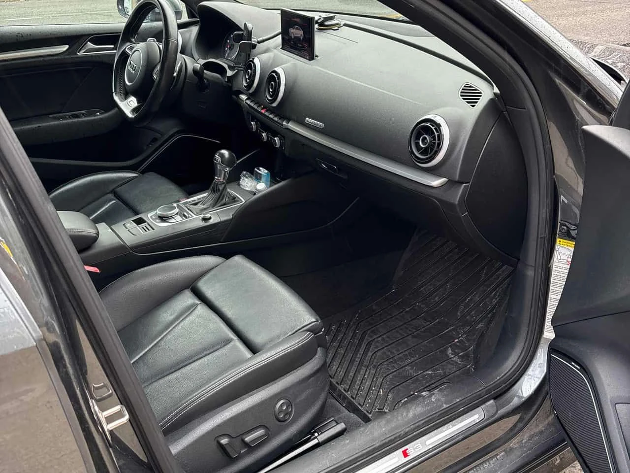 Audi S3  | 2.0T Technik | BLIND SPOT | КОЖА | ПОДГРЕВИ | , снимка 14 - Автомобили и джипове - 54367470