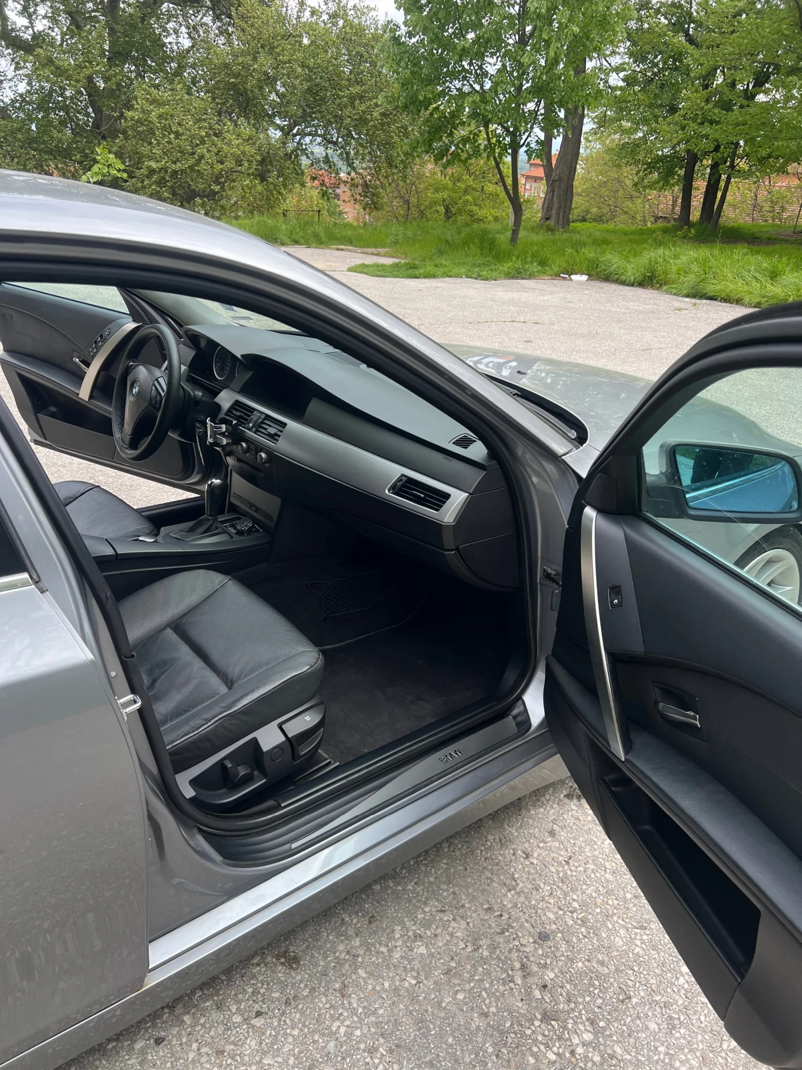 BMW 530, снимка 13 - Автомобили и джипове - 54389277