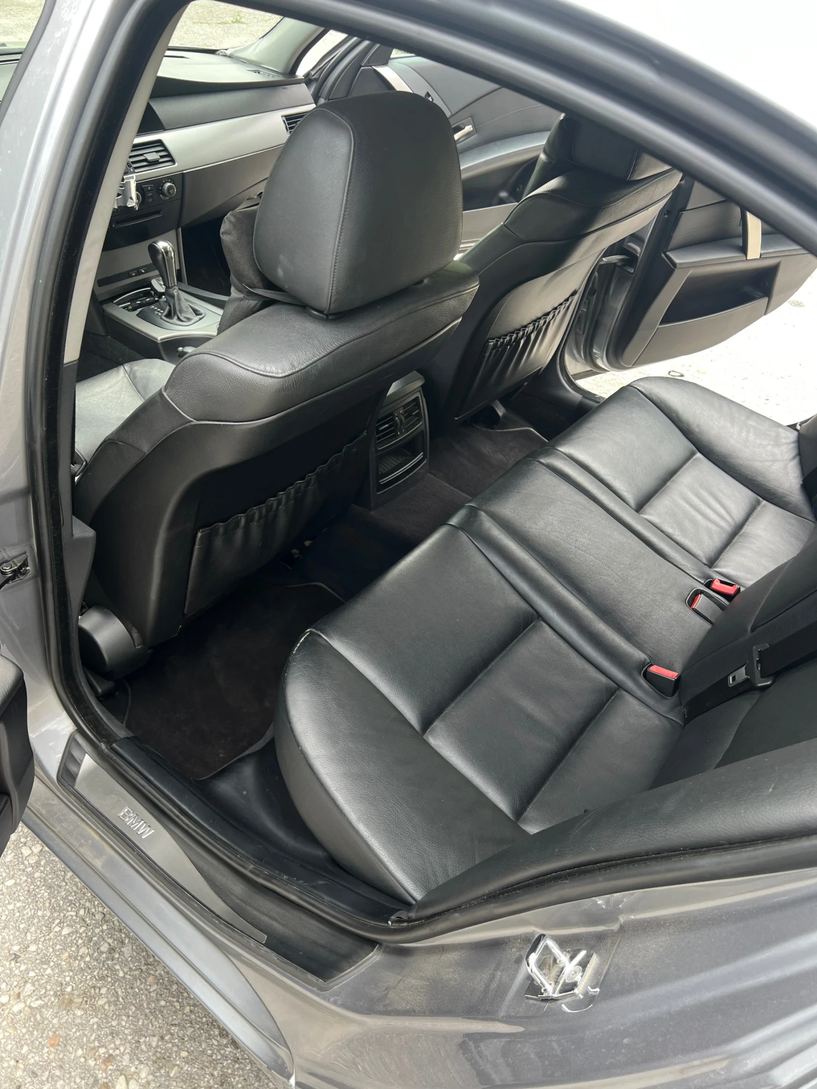 BMW 530, снимка 16 - Автомобили и джипове - 54389277