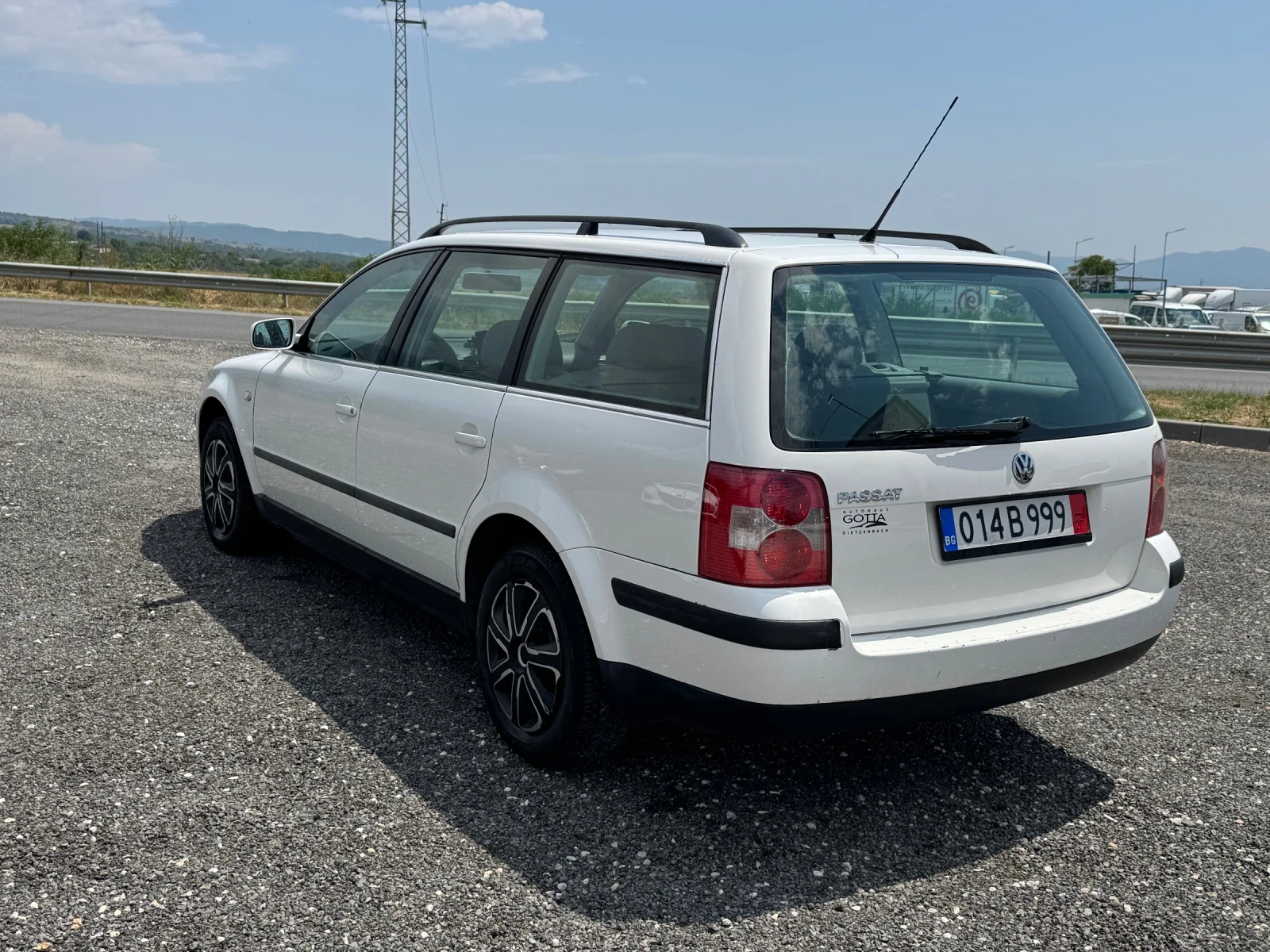 VW Passat 1.9 TDI * 101k.c* , снимка 11 - Автомобили и джипове - 54635329