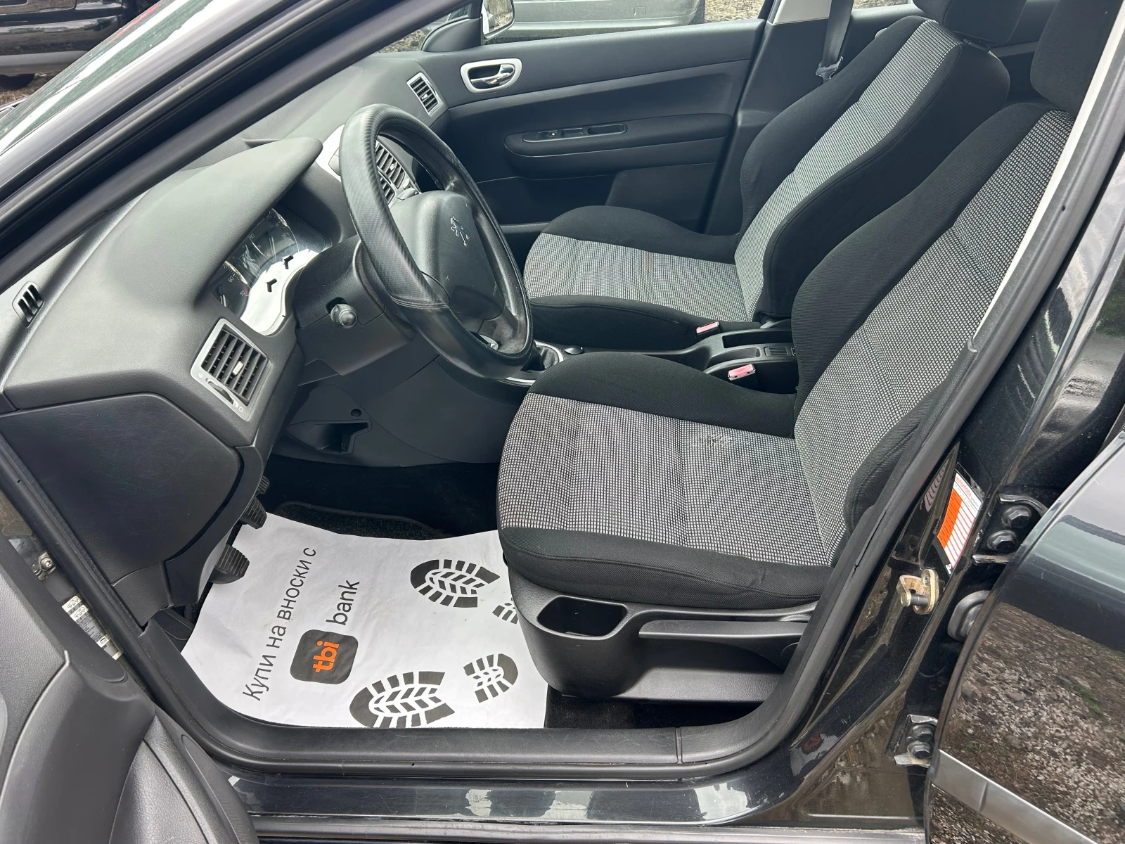 Peugeot 307 1.4i 88k.c., снимка 10 - Автомобили и джипове - 54650141
