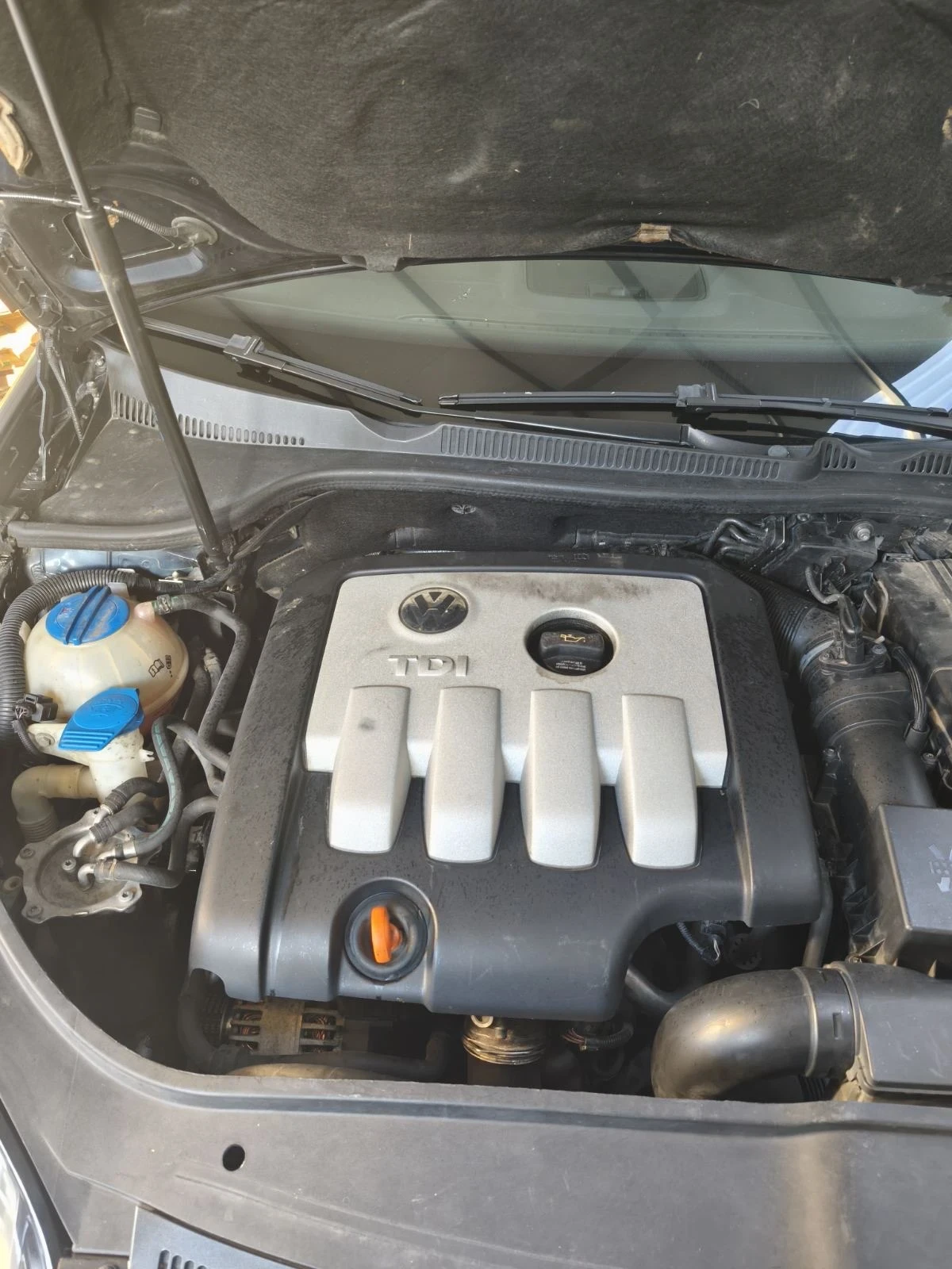 VW Golf 2.0TDI 140�.�. 4Motion 6�� 4�4 | Mobile.bg � ����������� 8