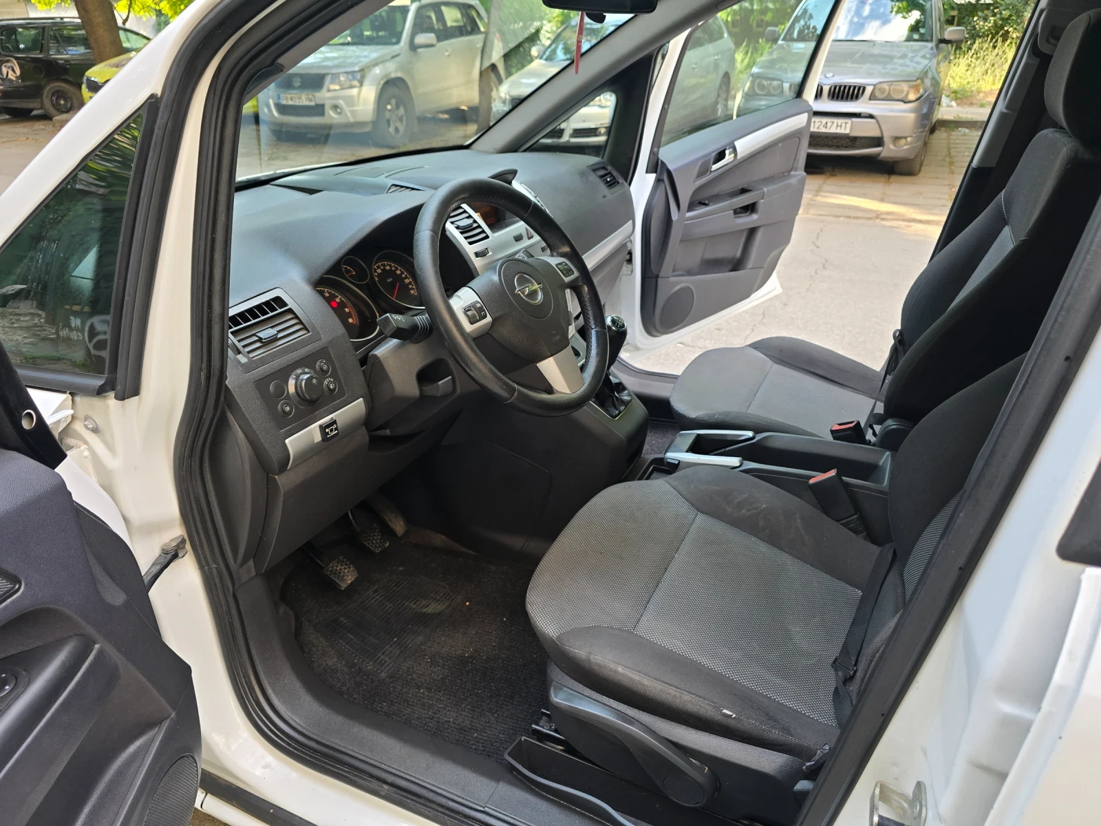 Opel Zafira Zafira B, снимка 11 - Автомобили и джипове - 55124405