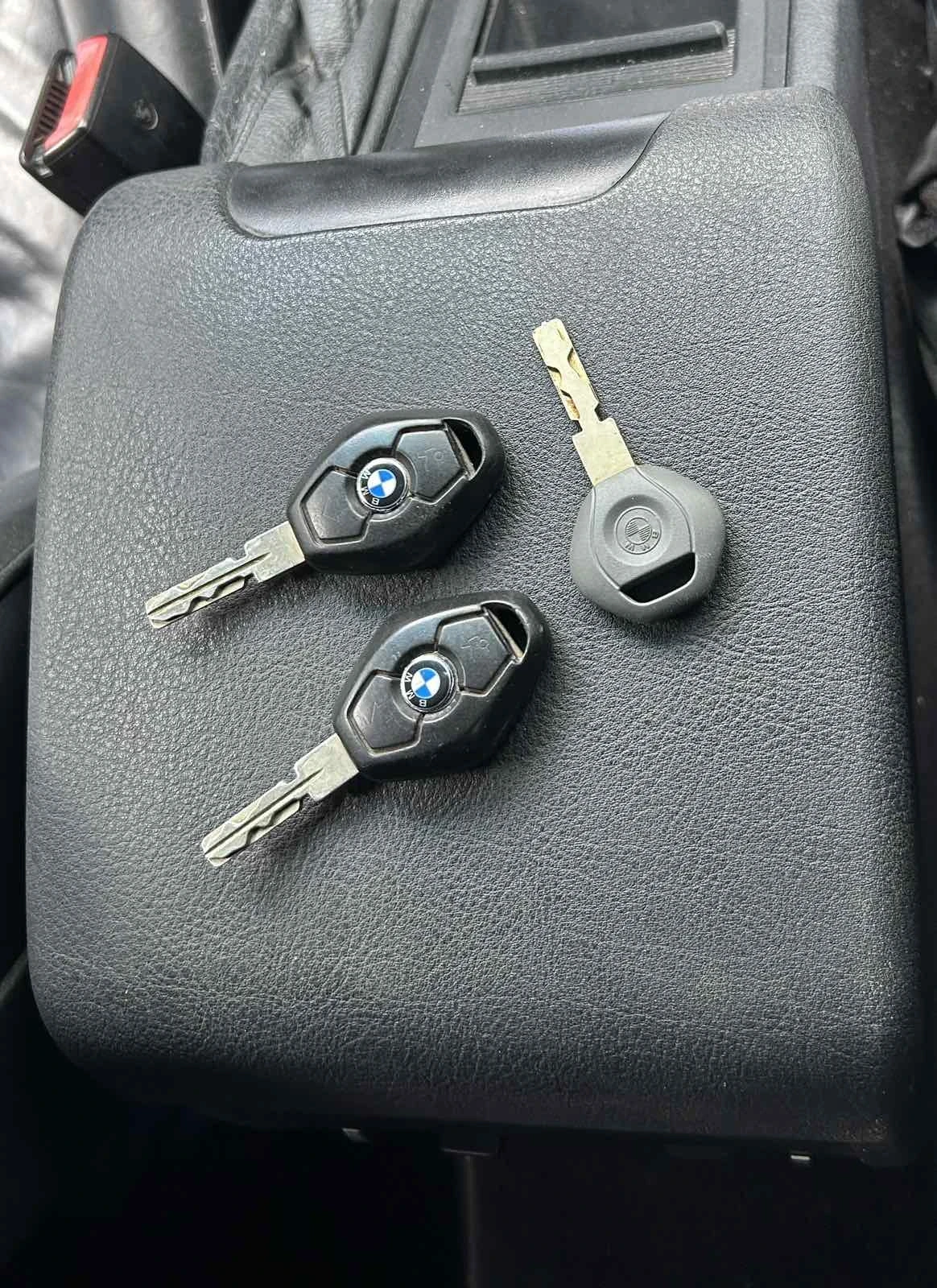 BMW 520, снимка 17 - Автомобили и джипове - 55243915